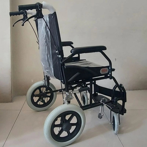 GEA - Kursi Roda Semi Travel FS 868 Black Steel 4 GEA - Kursi Roda Semi Travel FS 868 Black Steel - Image 4