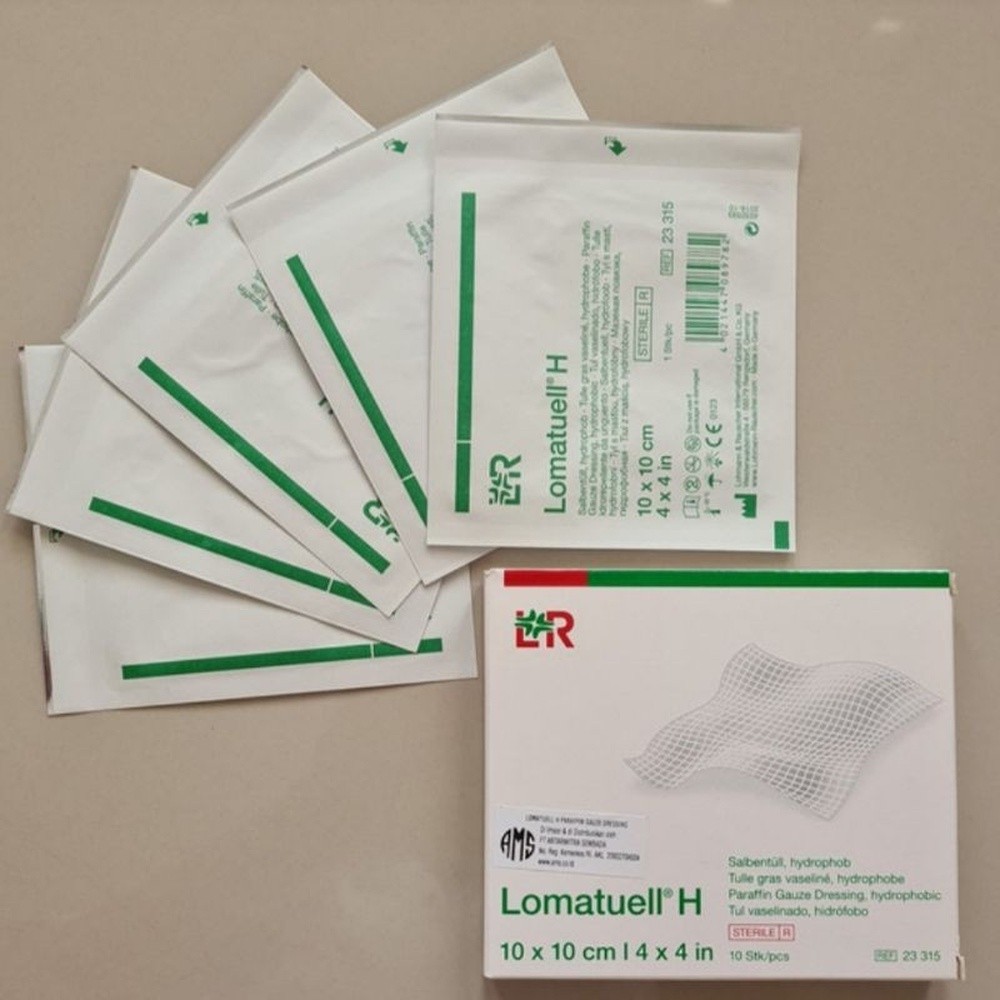 LOMATUELL H - Kasa Pentutup Luka 10x10cm / Wound Dressing Box isi 10's 4 LOMATUELL H - Kasa Pentutup Luka 10x10cm / Wound Dressing Box isi 10's - Image 4