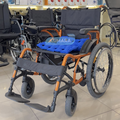 YUWELL - Kursi Roda Lipat Elektrik Roda Besar D130AL 4 YUWELL - Kursi Roda Lipat Elektrik Roda Besar D130AL - Image 4